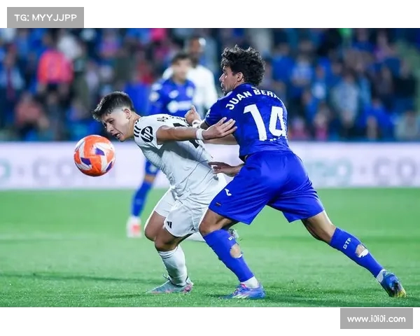 赫塔菲足球俱乐部的崛起与挑战 探索西甲中下游球队的未来发展路径 赫塔菲足球俱乐部的崛起与挑战 探索西甲中下游球队的未来发展路径